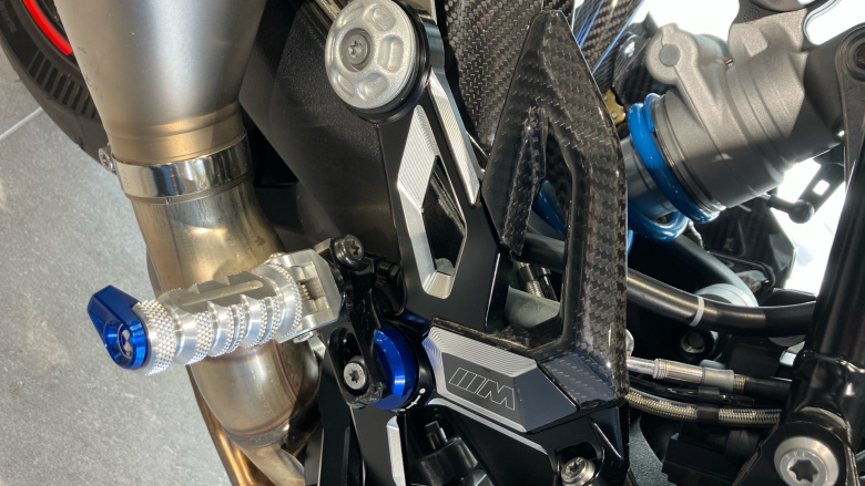 (23MY) BMW M1000 R